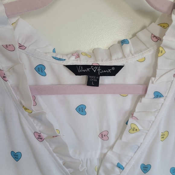 White Conversation Hearts Valentine Ruffle Short Sleeve Blouse Large - Picture 7 of 8